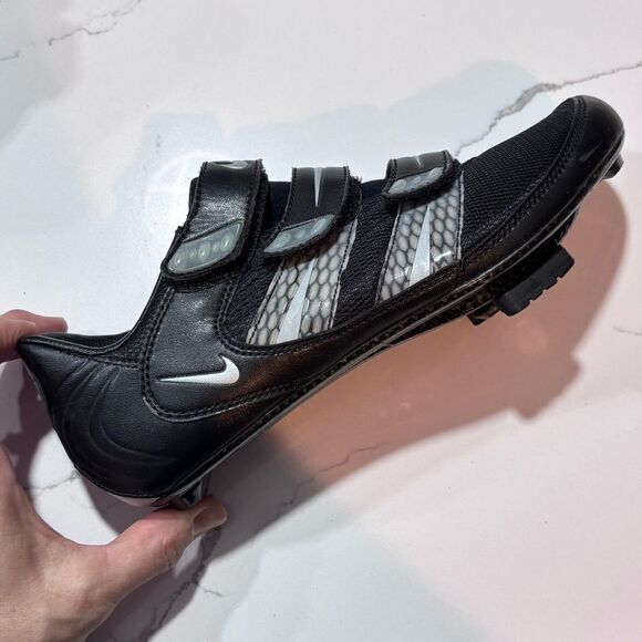Nike Women’s Clip in Carbon Composite Cycling Shoes Black Silver Size 8 EU 39 - Picture 5 of 12
